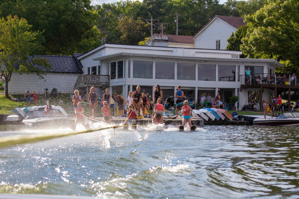 ski club splash